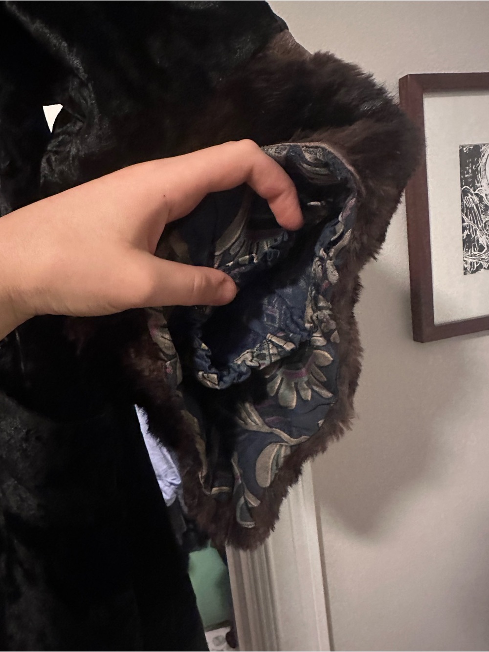 Black Antique Velvet Coat with Real Fur Trim - Picture 4 of 8